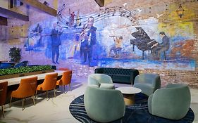 Courtyard By Marriott New Orleans Warehouse Arts District